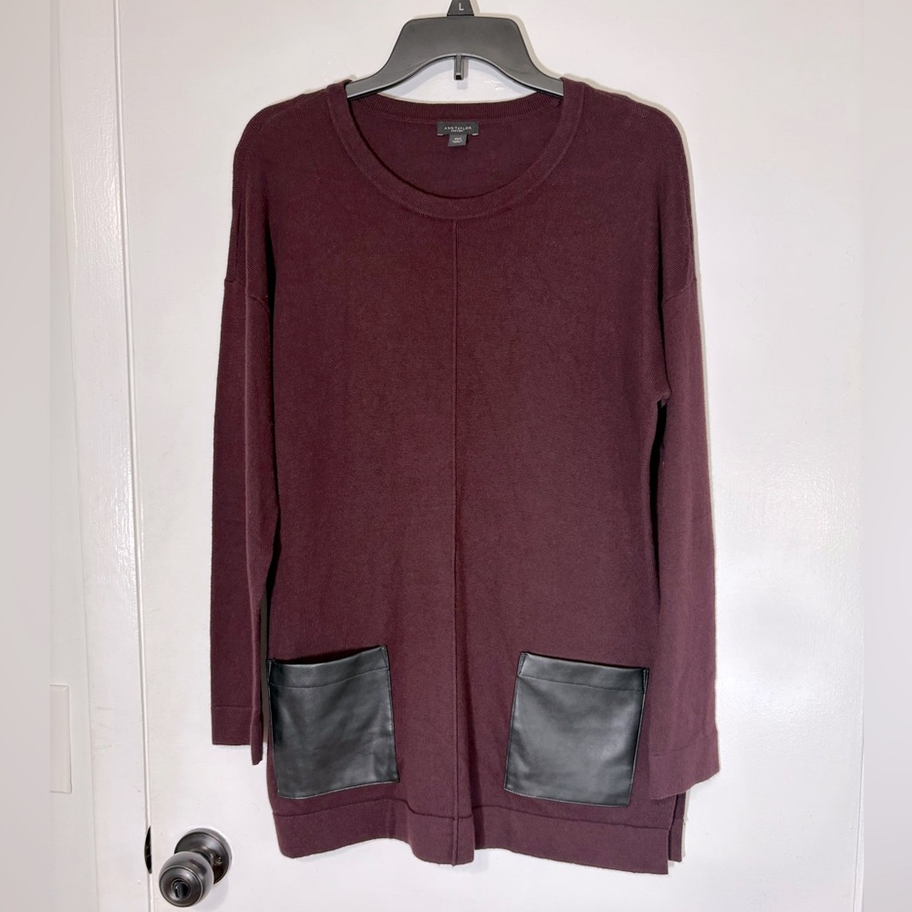 Ann Taylor Factory Women's Pocket Tunic Sweater Top Long Sleeve Burgundy Sz XS/S